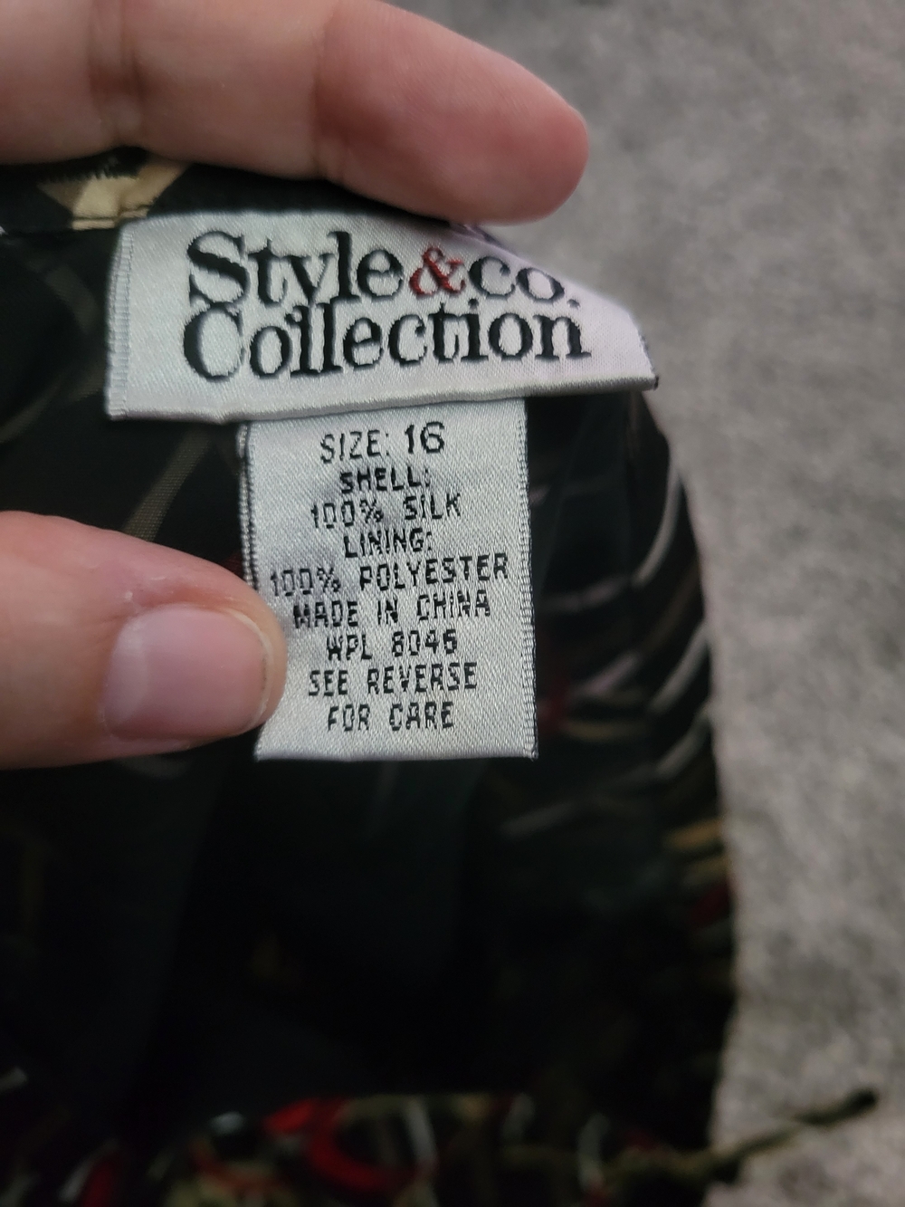 Classic Geometric Print Maxi Skirt - Black with Red & Cream Circles - Picture 2 of 11